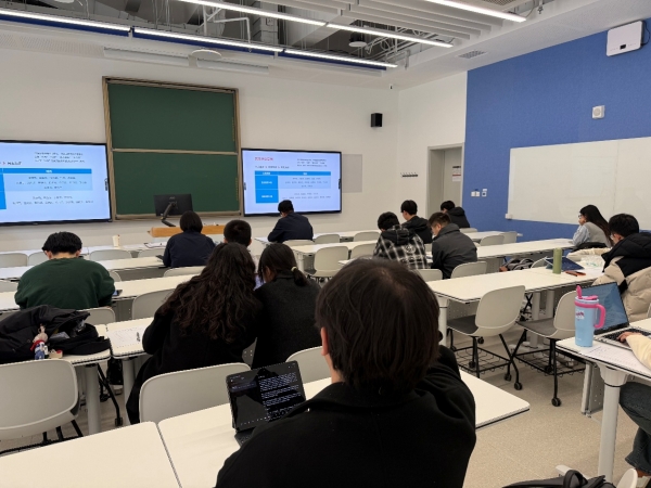 玉泉书院第二党支部召开2025年度组织生活会