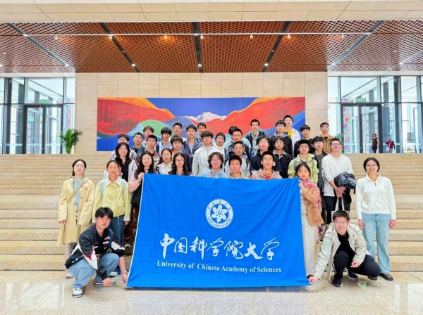 传工匠薪火，悟文化根脉——玉泉书院组织学生赴中国工艺美术馆开展专题社会实践活动